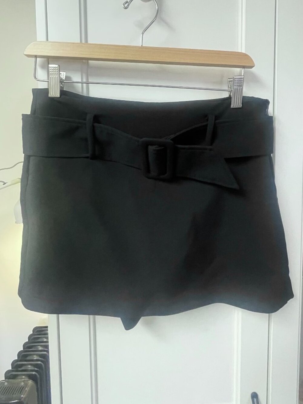 NWOT Zara Belted Mini Skort